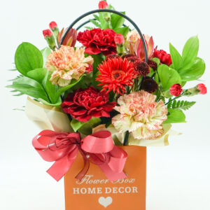 Kwiaty w brązowej torebce